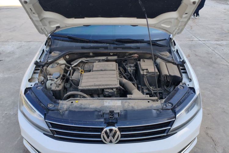 Used Volkswagen Sagitar 2018 1.6L Automatic Comfort Model Engine Bay