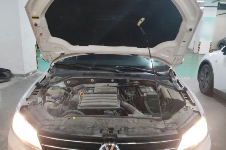 Used Volkswagen Sagitar 2018 1.6L Automatic Comfort Model Engine Bay