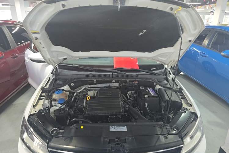 Used Volkswagen Sagitar 2018 1.6L Automatic Comfort Model Engine Bay