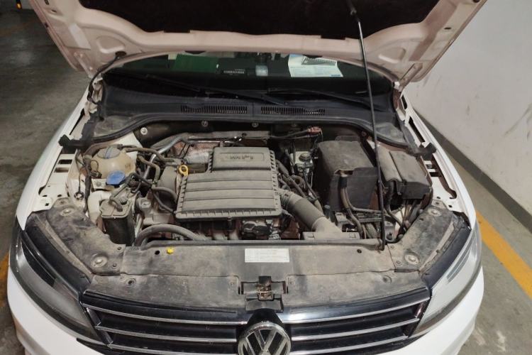 Used Volkswagen Sagitar 2018 1.6L Automatic Comfort Model Engine Bay