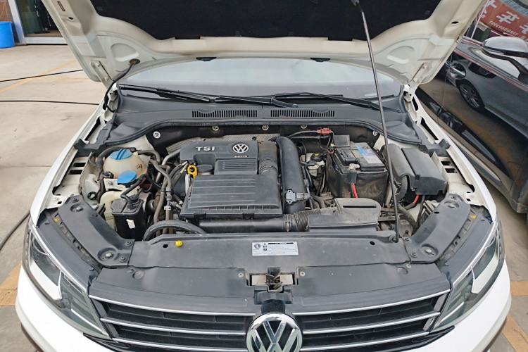 Used Volkswagen Sagitar 2018 280TSI DSG Ignite Edition Engine Bay