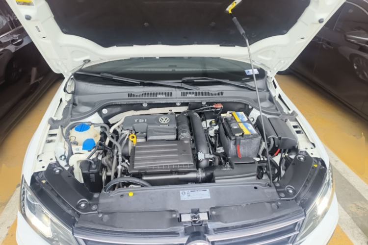 Used Volkswagen Sagitar 2018 280TSI DSG Ignite Edition Engine Bay