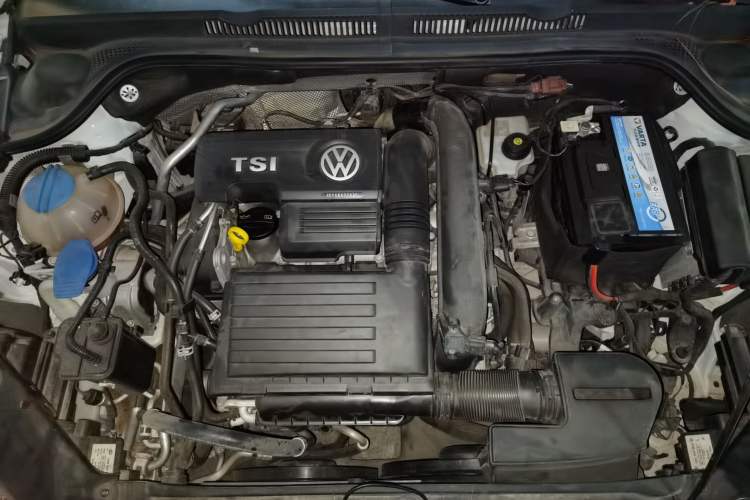 Used Volkswagen Sagitar 2018 180TSI DSG Prestige Edition Engine Bay
