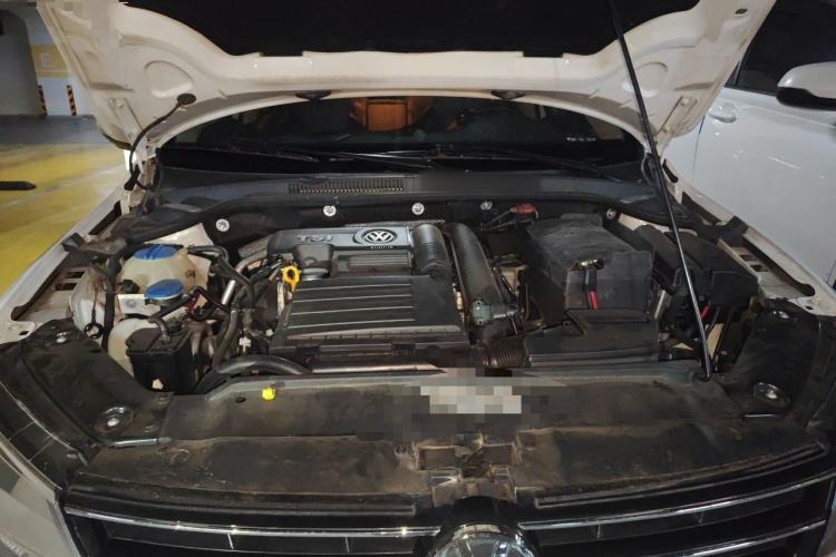 Used Volkswagen Sagitar 2018 180TSI DSG Prestige Edition Engine Bay