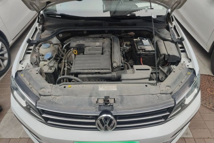 Used Volkswagen Sagitar 2018 280TSI DSG Ignite Edition Engine Bay