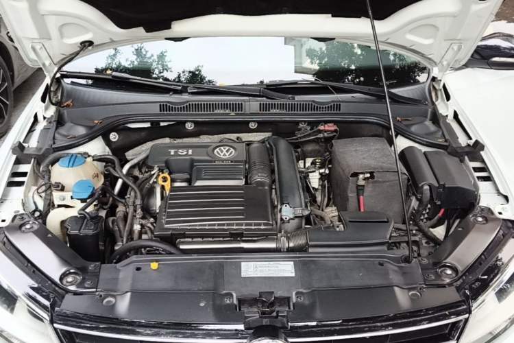 Used Volkswagen Sagitar 2018 280TSI DSG Comfort Model Engine Bay