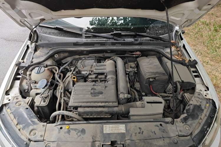 Used Volkswagen Sagitar 2018 280TSI DSG Luxury Model Engine Bay