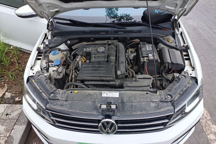 Used Volkswagen Sagitar 2018 280TSI DSG Ignite Edition Engine Bay