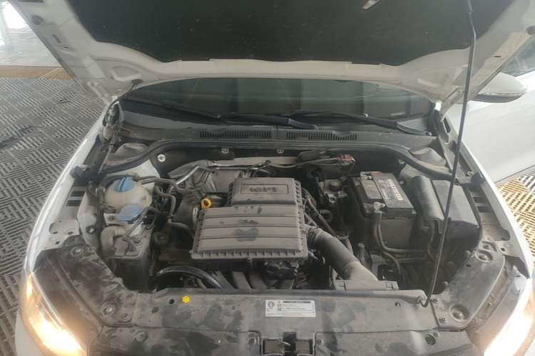 Used Volkswagen Sagitar 2018 1.6L Automatic Comfort Model Engine Bay