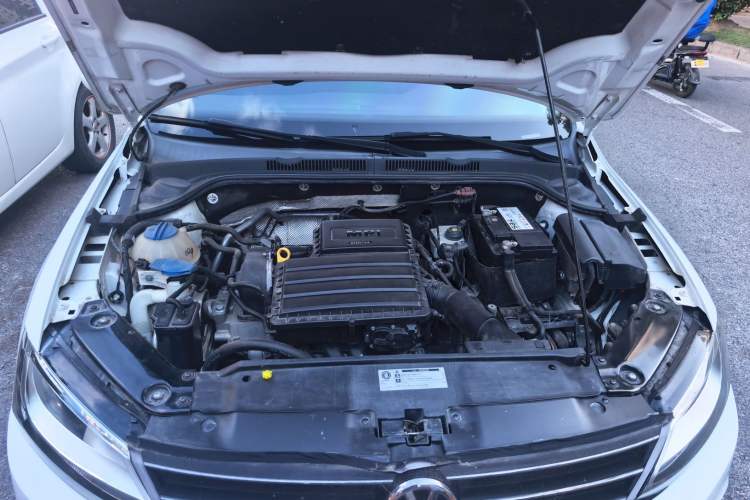 Used Volkswagen Sagitar 2018 1.6L Automatic Comfort Model Engine Bay