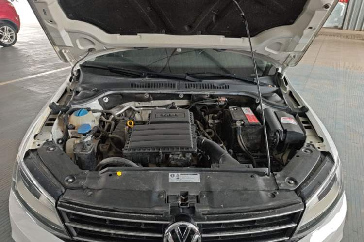 Used Volkswagen Sagitar 2018 1.6L Automatic Comfort Model Engine Bay
