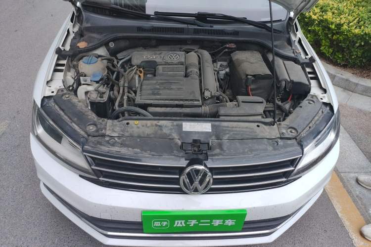 Used Volkswagen Sagitar 2018 180TSI DSG Prestige Edition Engine Bay