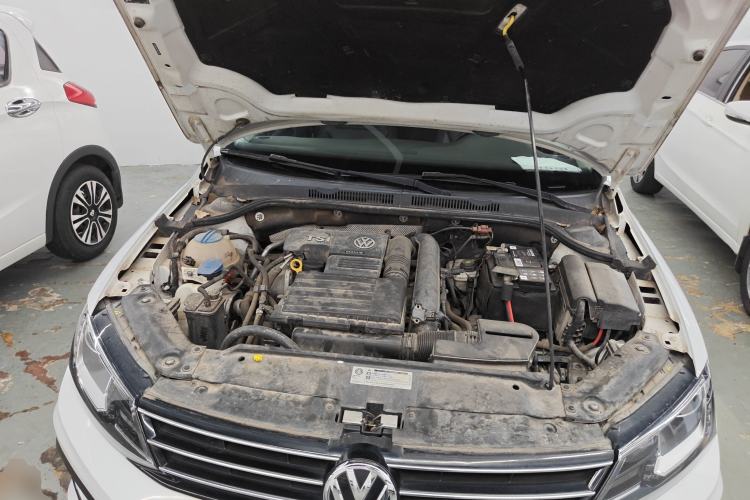 Used Volkswagen Sagitar 2018 280TSI DSG Ignite Edition Engine Bay