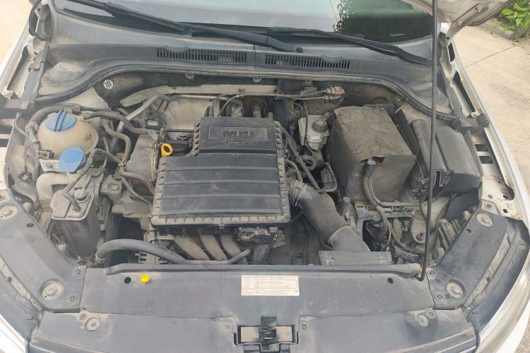 Used Volkswagen Sagitar 2018 1.6L Manual Comfort Model Engine Bay