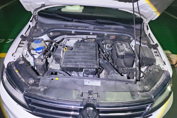 Used Volkswagen Sagitar 2018 1.6L Automatic Comfort Model Engine Bay