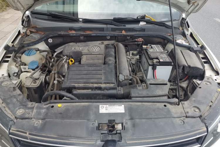 Used Volkswagen Sagitar 2018 280TSI DSG Ignite Edition Engine Bay
