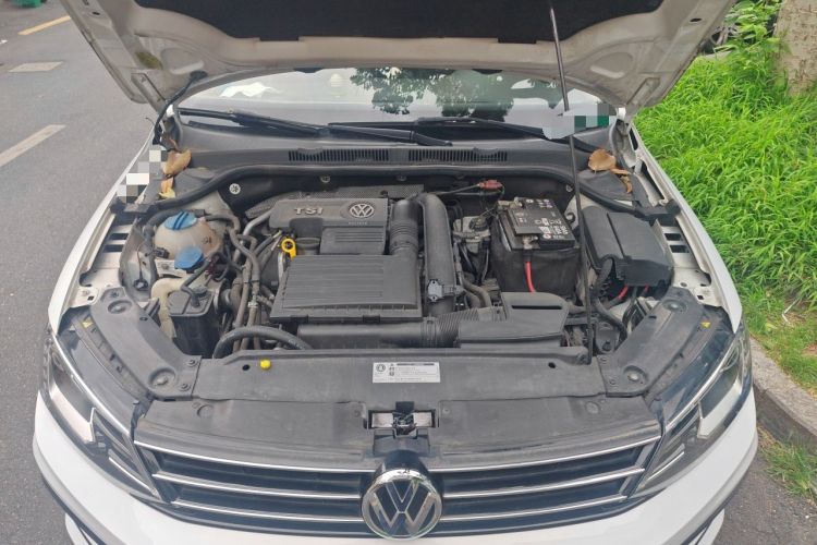 Used Volkswagen Sagitar 2018 280TSI DSG Ignite Edition Engine Bay