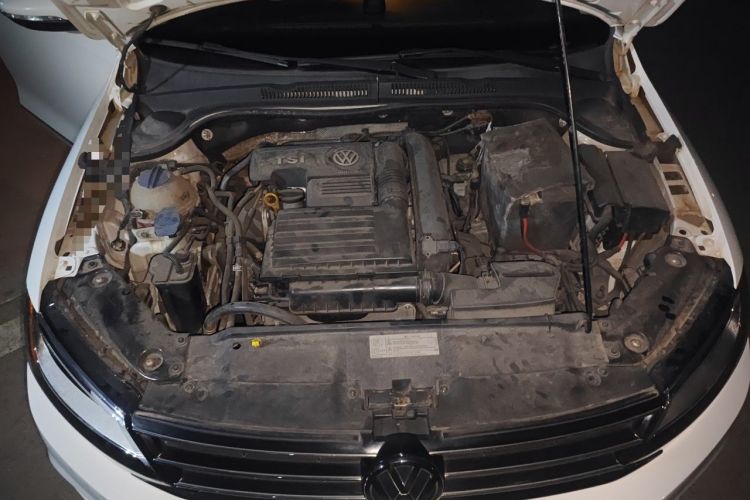 Used Volkswagen Sagitar 2018 280TSI DSG Comfort Model Engine Bay