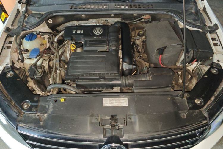 Used Volkswagen Sagitar 2018 280TSI DSG Luxury Model Engine Bay