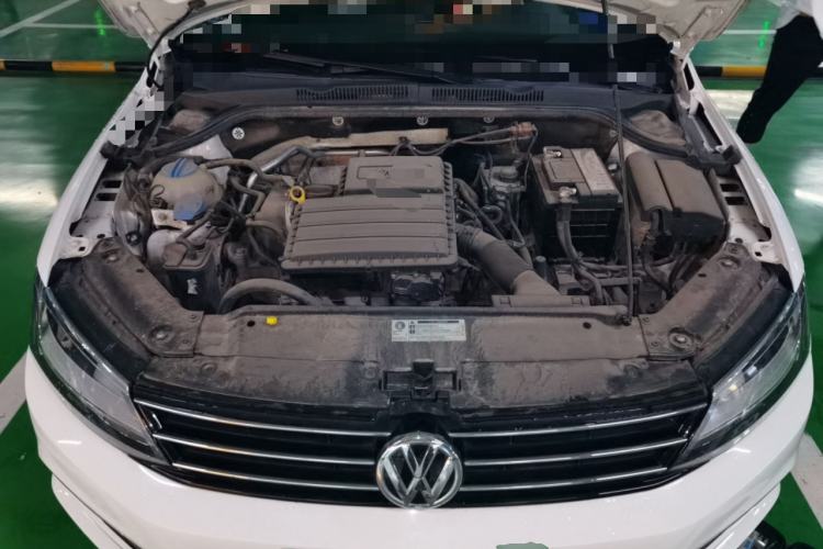 Used Volkswagen Sagitar 2018 1.6L Automatic Fashion Model Engine Bay