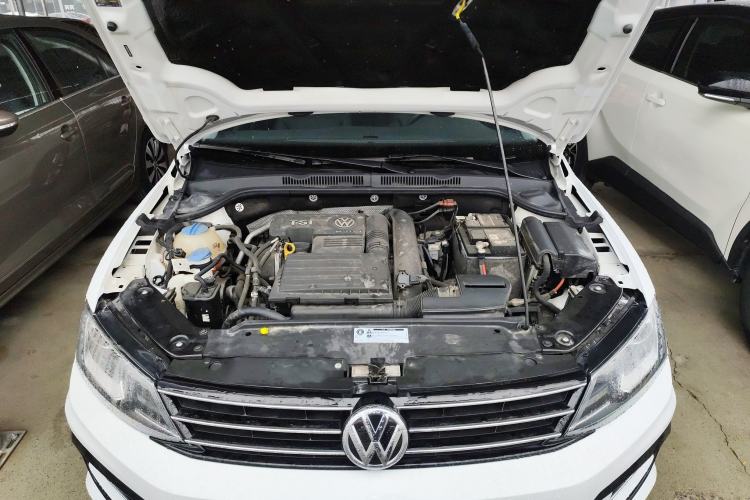 Used Volkswagen Sagitar 2018 280TSI DSG Ignite Edition Engine Bay