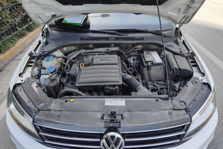Used Volkswagen Sagitar 2018 1.6L Automatic Comfort Model Engine Bay