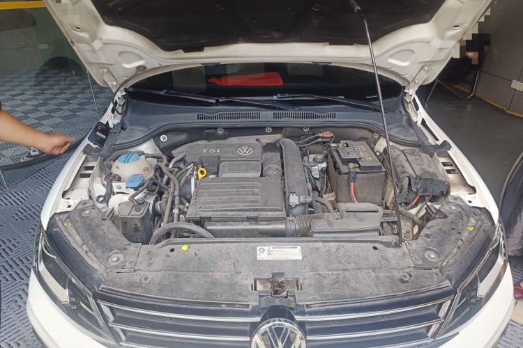 Used Volkswagen Sagitar 2018 280TSI DSG Ignite Edition Engine Bay