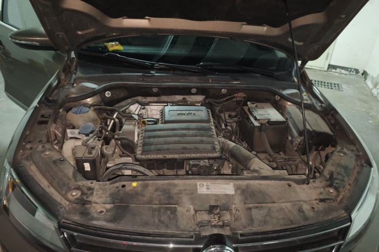 Used Volkswagen Sagitar 2018 1.6L Automatic Comfort Model Engine Bay