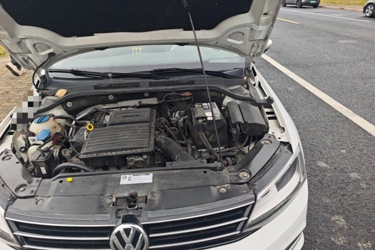 Used Volkswagen Sagitar 2018 1.6L Automatic Comfort Model Engine Bay Left