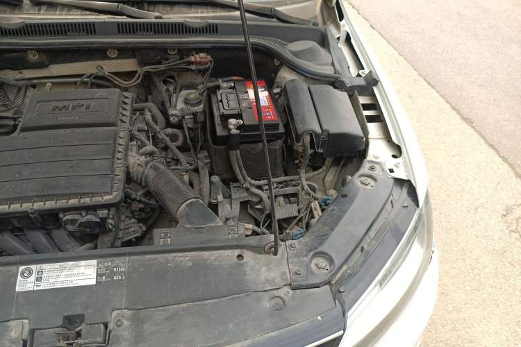 Used Volkswagen Sagitar 2018 1.6L Automatic Comfort Model Engine Bay Left