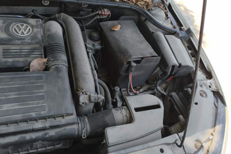 Used Volkswagen Sagitar 2018 180TSI DSG Prestige Edition Engine Bay Left