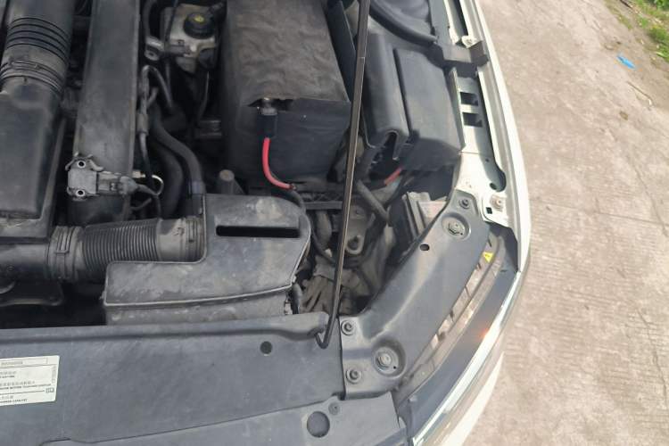 Used Volkswagen Sagitar 2018 280TSI DSG Luxury Model Engine Bay Left