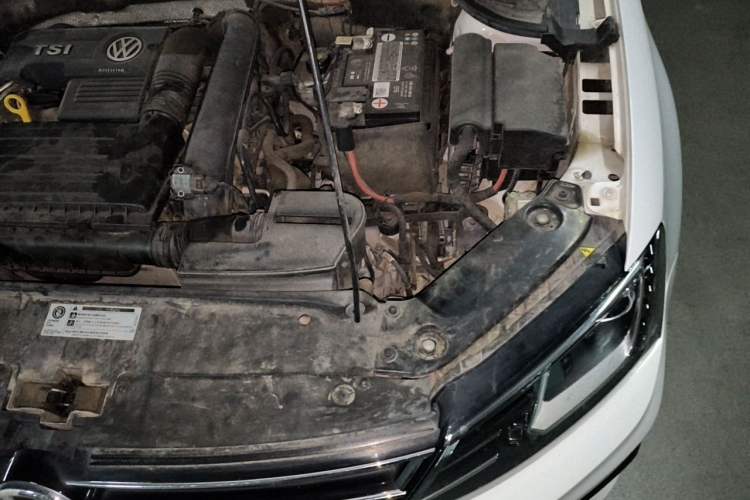 Used Volkswagen Sagitar 2018 280TSI DSG Ignite Edition Engine Bay Left