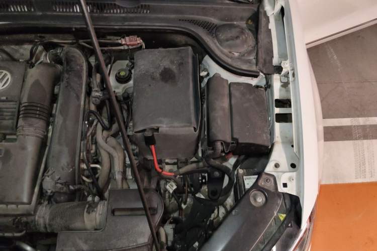 Used Volkswagen Sagitar 2018 280TSI DSG Luxury Model Engine Bay Left