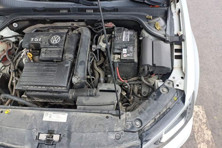Used Volkswagen Sagitar 2018 280TSI DSG Ignite Edition Engine Bay Left