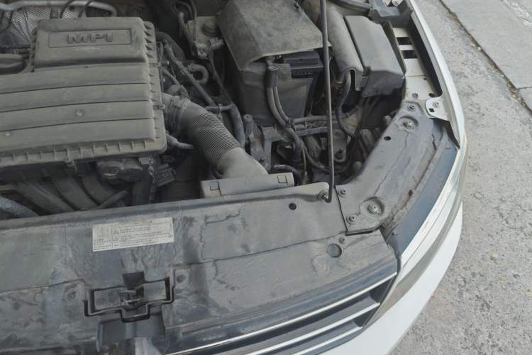 Used Volkswagen Sagitar 2018 1.6L Automatic Comfort Model Engine Bay Left
