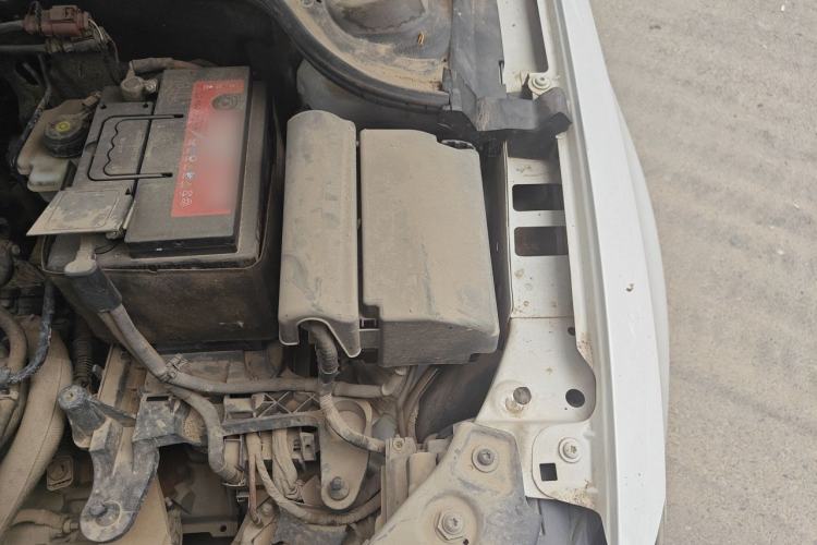 Used Volkswagen Sagitar 2018 1.6L Manual Comfort Model Engine Bay Left
