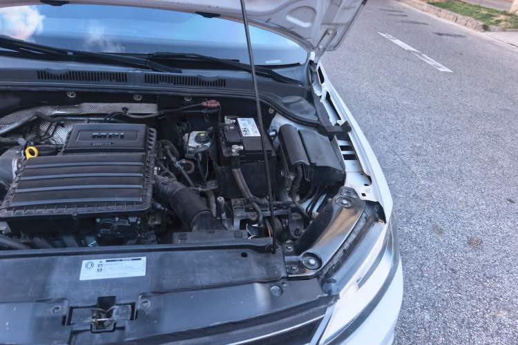 Used Volkswagen Sagitar 2018 1.6L Automatic Comfort Model Engine Bay Left