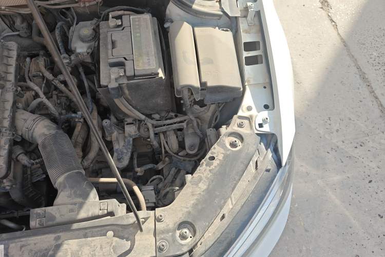 Used Volkswagen Sagitar 2018 1.6L Automatic Comfort Model Engine Bay Left