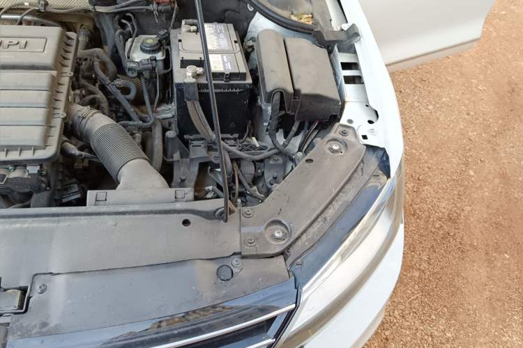Used Volkswagen Sagitar 2018 1.6L Automatic Comfort Model Engine Bay Left