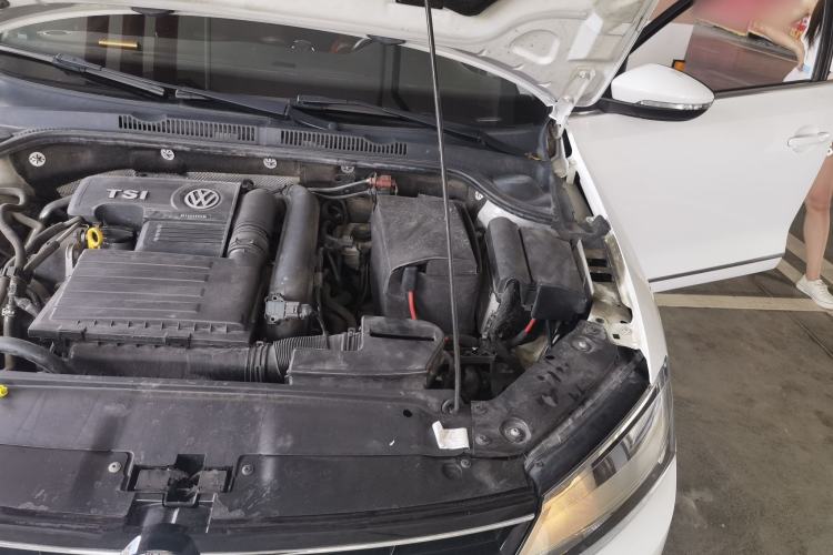 Used Volkswagen Sagitar 2018 180TSI DSG Prestige Edition Engine Bay Left