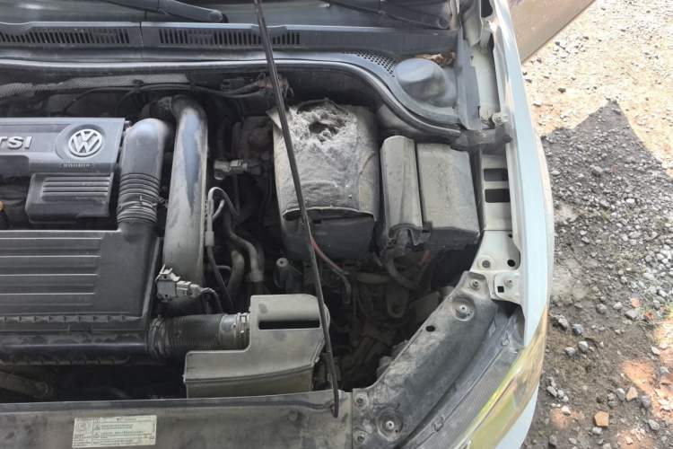 Used Volkswagen Sagitar 2018 280TSI DSG Comfort Model Engine Bay Left