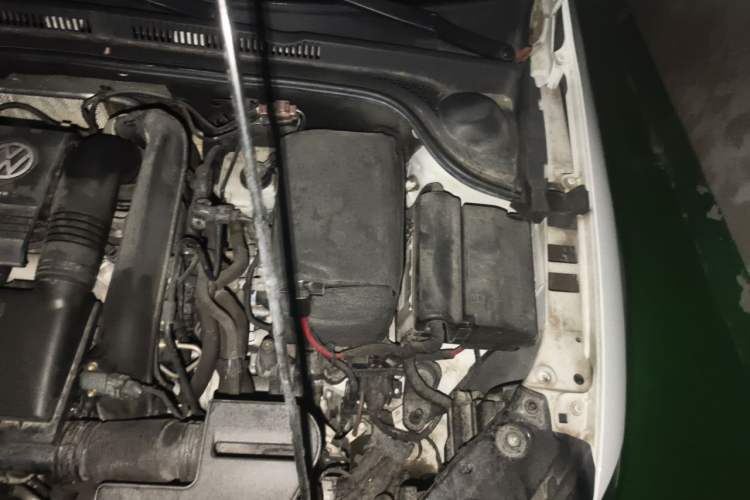 Used Volkswagen Sagitar 2018 280TSI DSG Comfort Model Engine Bay Left