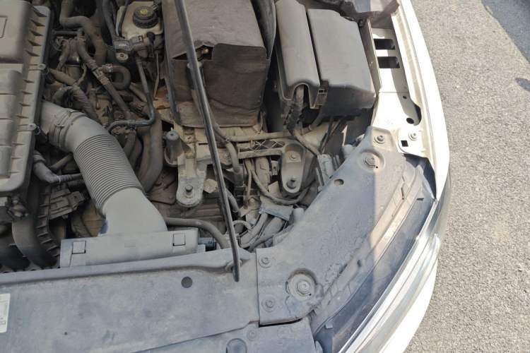 Used Volkswagen Sagitar 2018 1.6L Automatic Comfort Model Engine Bay Left