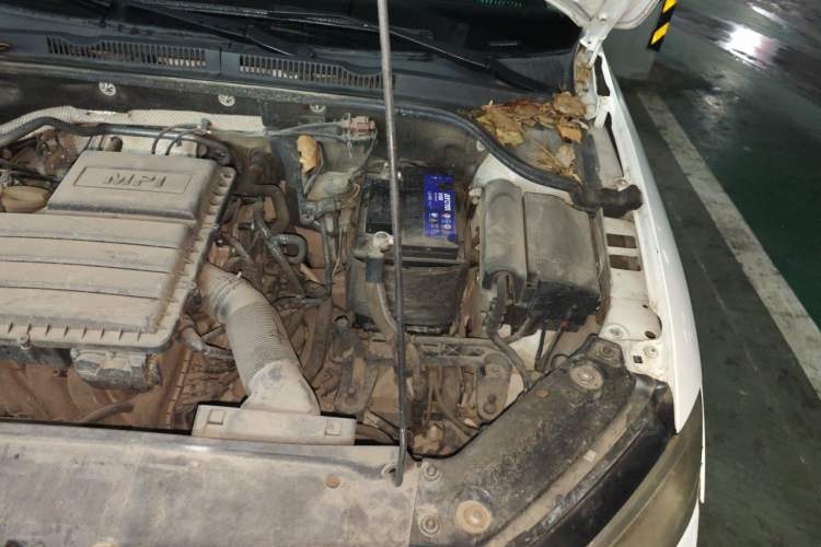 Used Volkswagen Sagitar 2018 1.6L Automatic Comfort Model Engine Bay Left