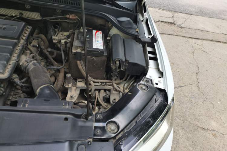 Used Volkswagen Sagitar 2018 1.6L Automatic Comfort Model Engine Bay Left