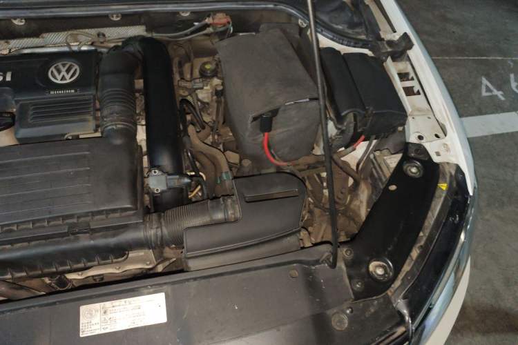 Used Volkswagen Sagitar 2018 280TSI DSG Luxury Model Engine Bay Left