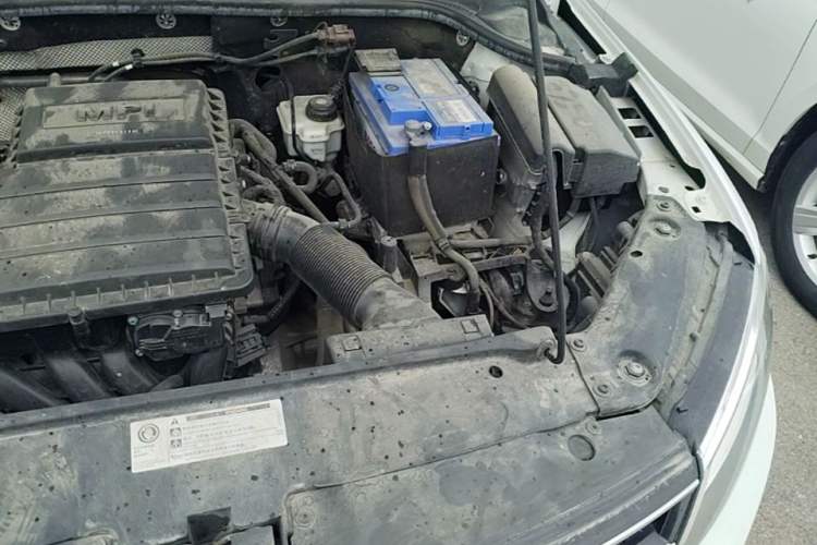 Used Volkswagen Sagitar 2018 1.6L Manual Comfort Model Engine Bay Left
