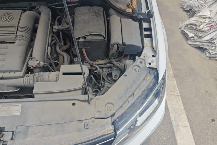 Used Volkswagen Sagitar 2018 280TSI DSG Ignite Edition Engine Bay Left