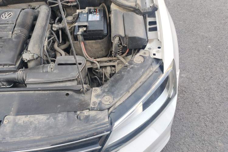 Used Volkswagen Sagitar 2018 180TSI DSG Prestige Edition Engine Bay Left